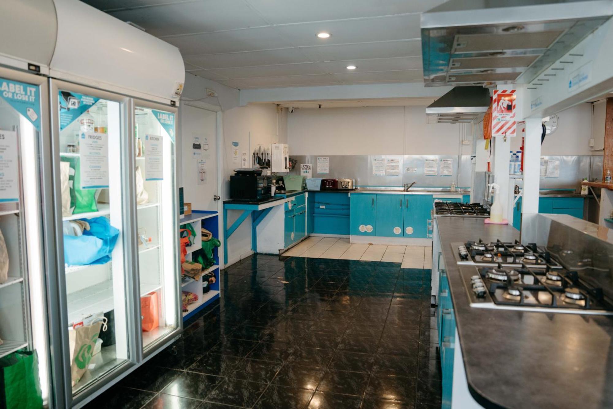 Attic Backpackers Hostel Оукланд Екстериор снимка