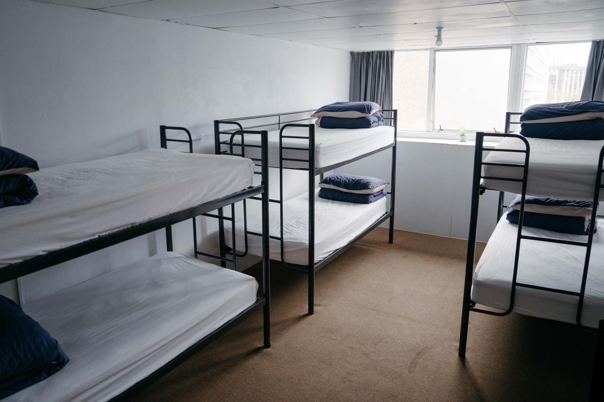 Attic Backpackers Hostel Оукланд Екстериор снимка