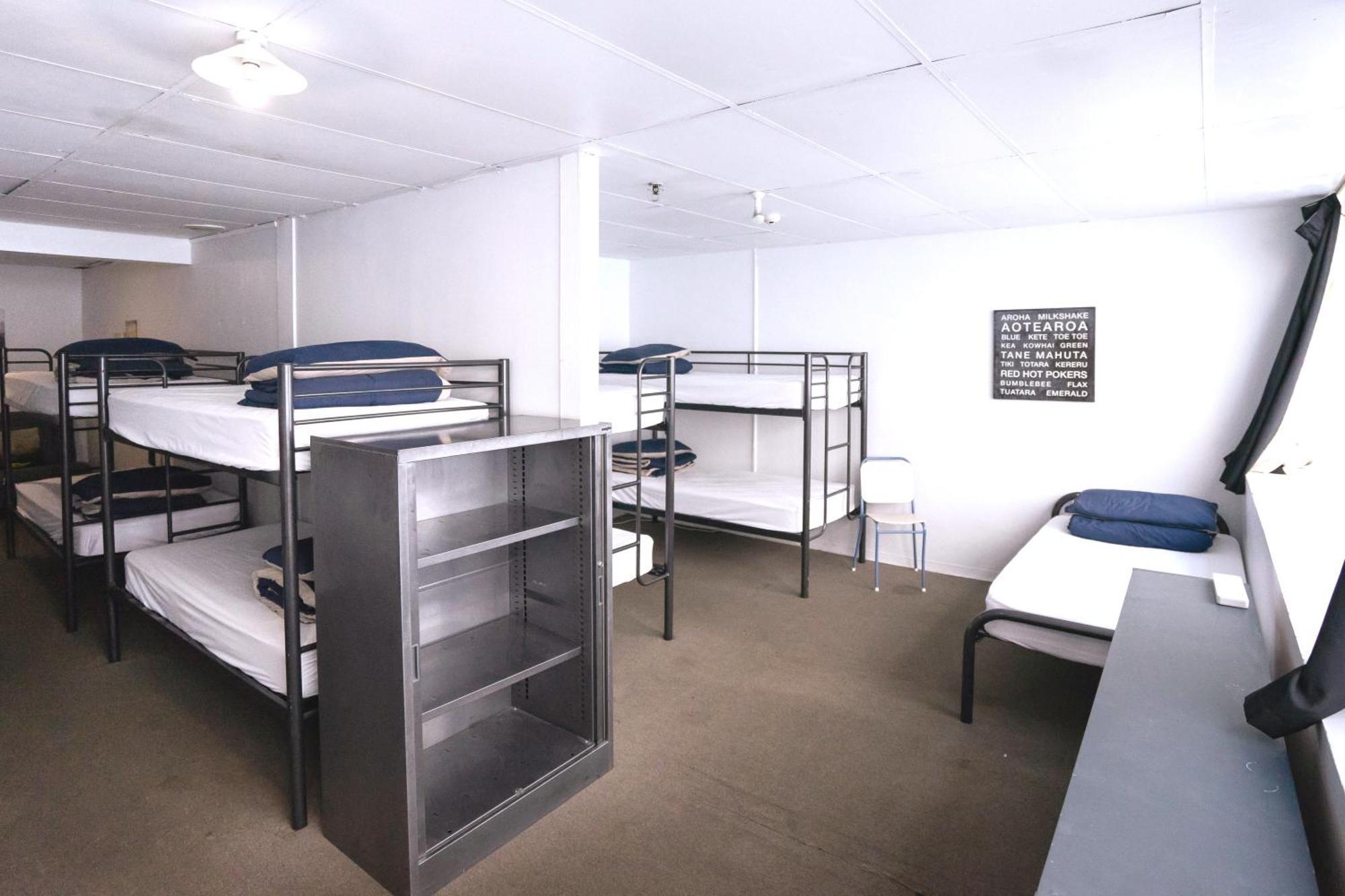 Attic Backpackers Hostel Оукланд Екстериор снимка